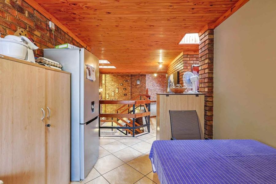 4 Bedroom Property for Sale in Hartbeespoort North West